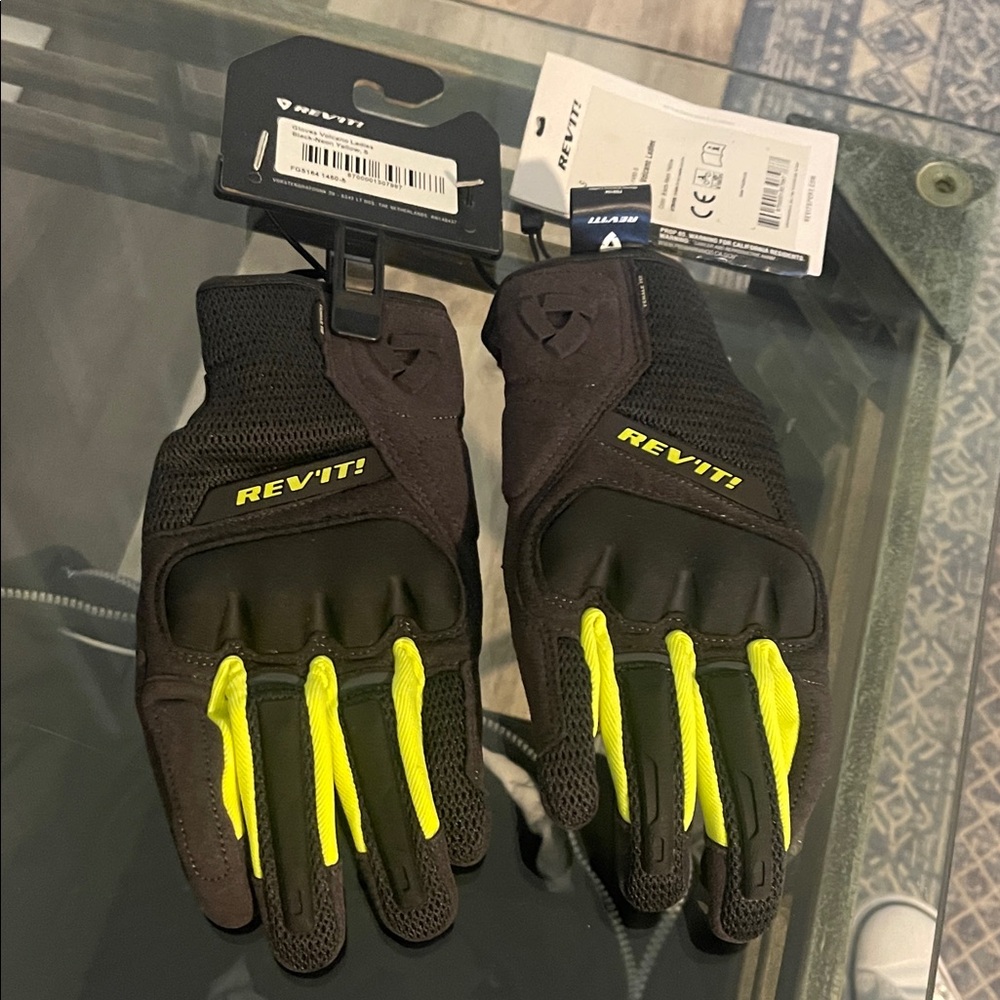 Black and Yellow Women's Gloves